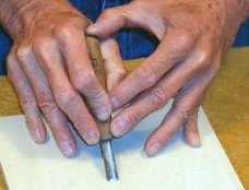 hand position holding Futatsu Wari